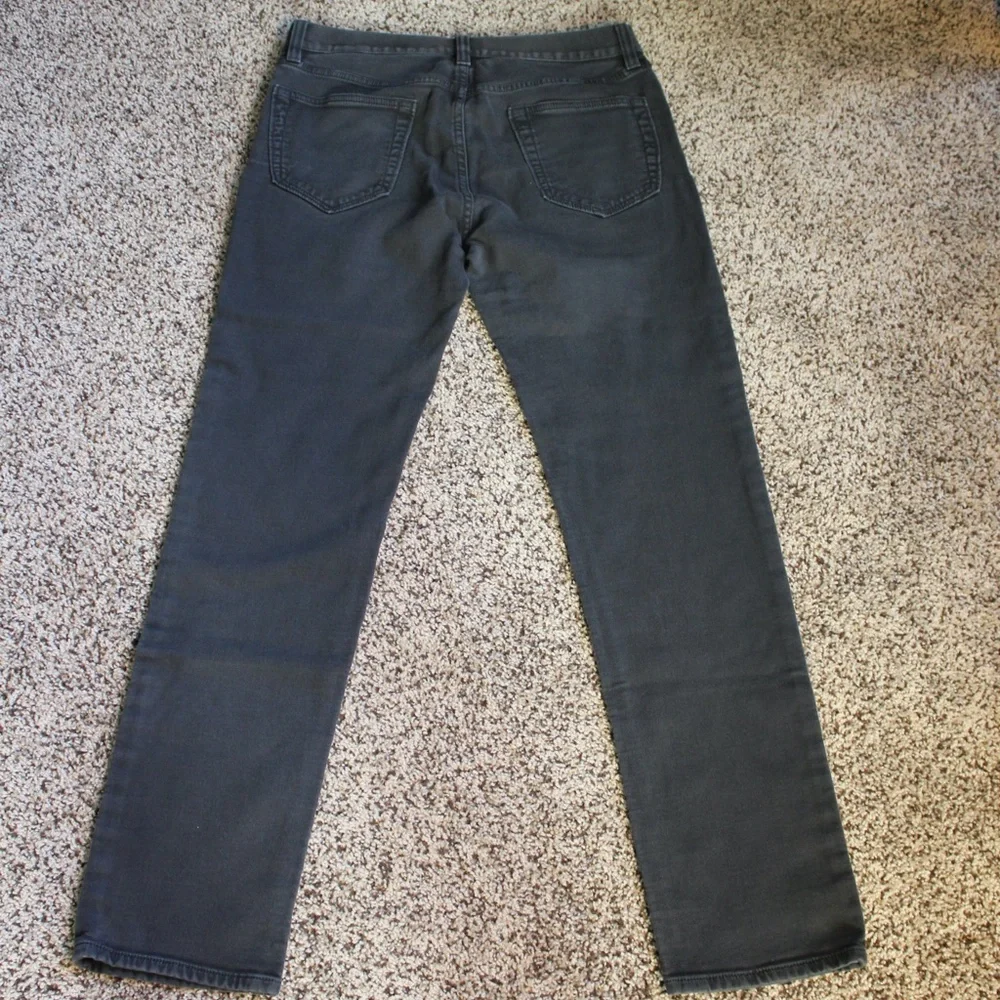 Traveler Jeans from Banana Republic - Picture 4 of 8